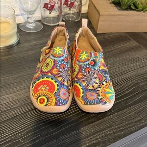 UIN Blossom Multicolor Patterned Women's Slipon Shoe